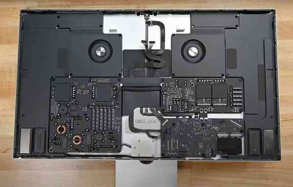 Studio-Display-Teardown-2-1024x655-1