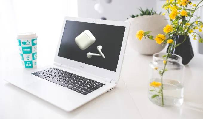 airpods-chromebook-1.jpg.webp_