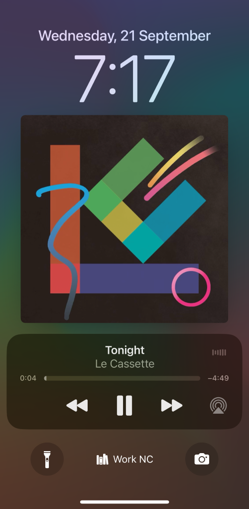 how-to-make-lock-screen-music-bigger-2
