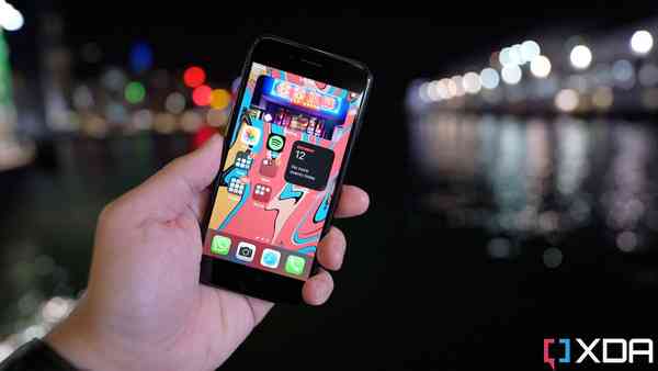 iPhone-SE-2022-featured iPhone-SE-2022-featured