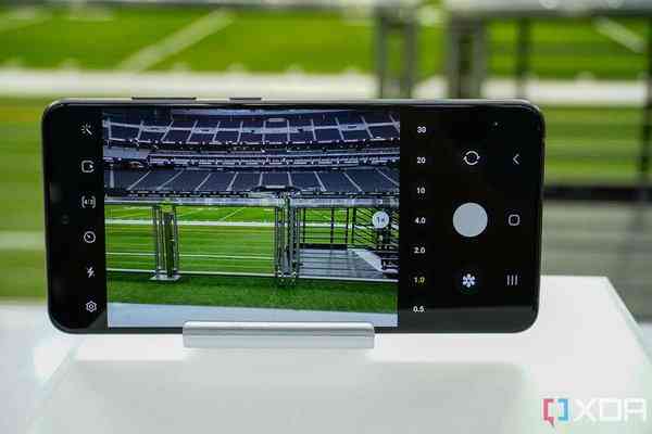samsung-galaxy-s21-fe-xda-hands-on-20-1024x683-1