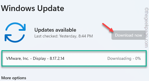 see-the-display-driver-is-downloading-min