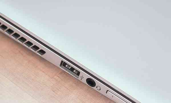 usb-port-1