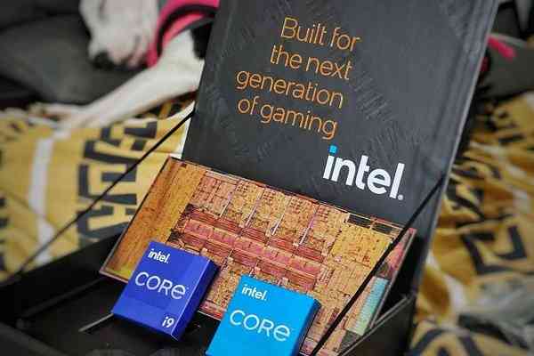 Intel-12th-gen-Alder-Lake-CPU-hero
